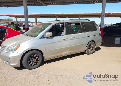 2009 Honda Odyssey Touring z USA, uszkodzony, nr VIN 5FNRL38819B021352